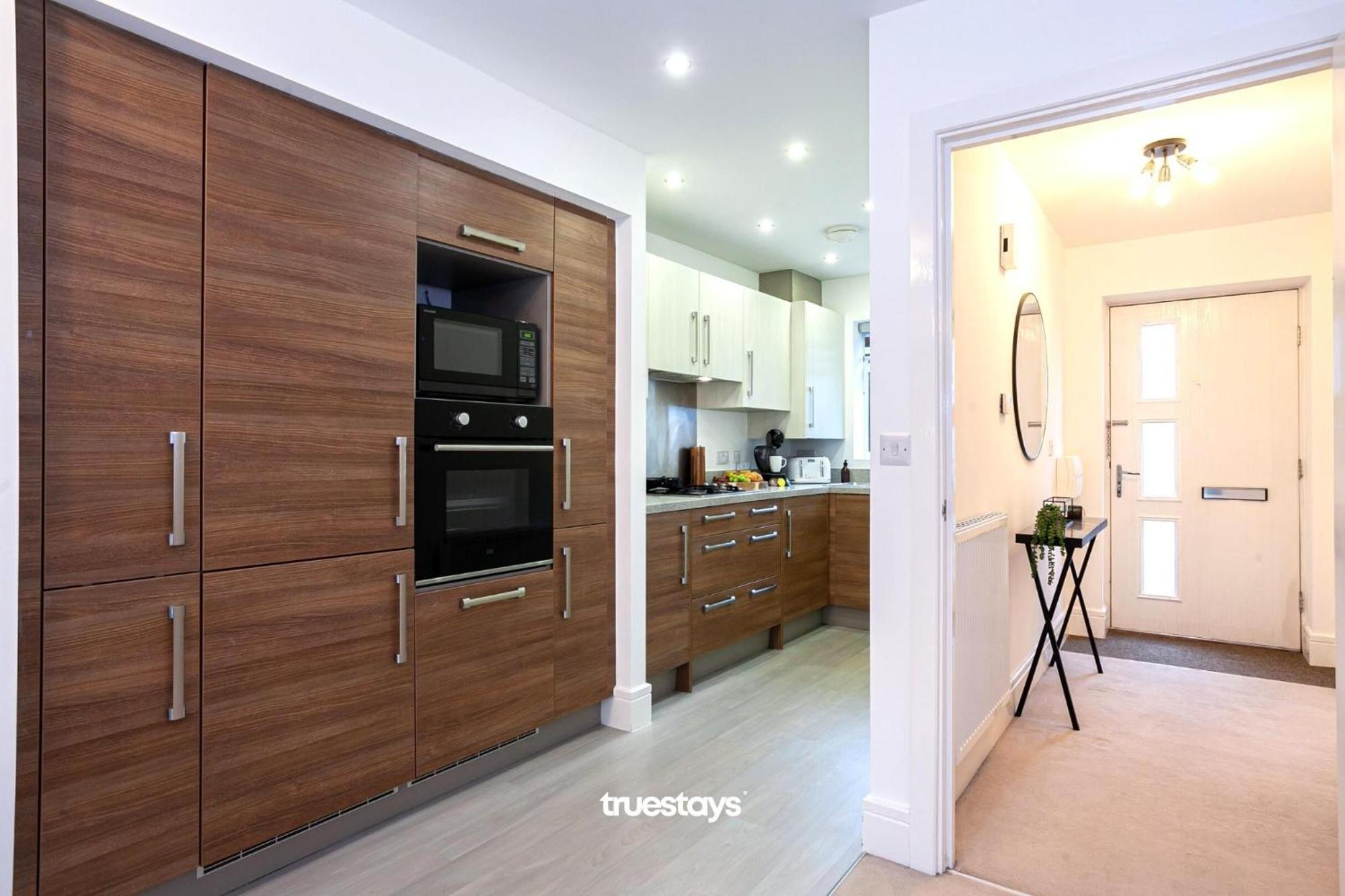 Ambassador House By Truestays - Luxury 4 Bedroom House In Stoke-On-Trent Etruria Exterior foto